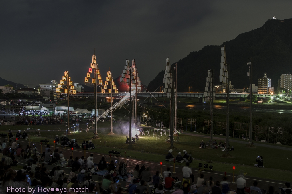 手力火祭り（夏）～御神燈に点火