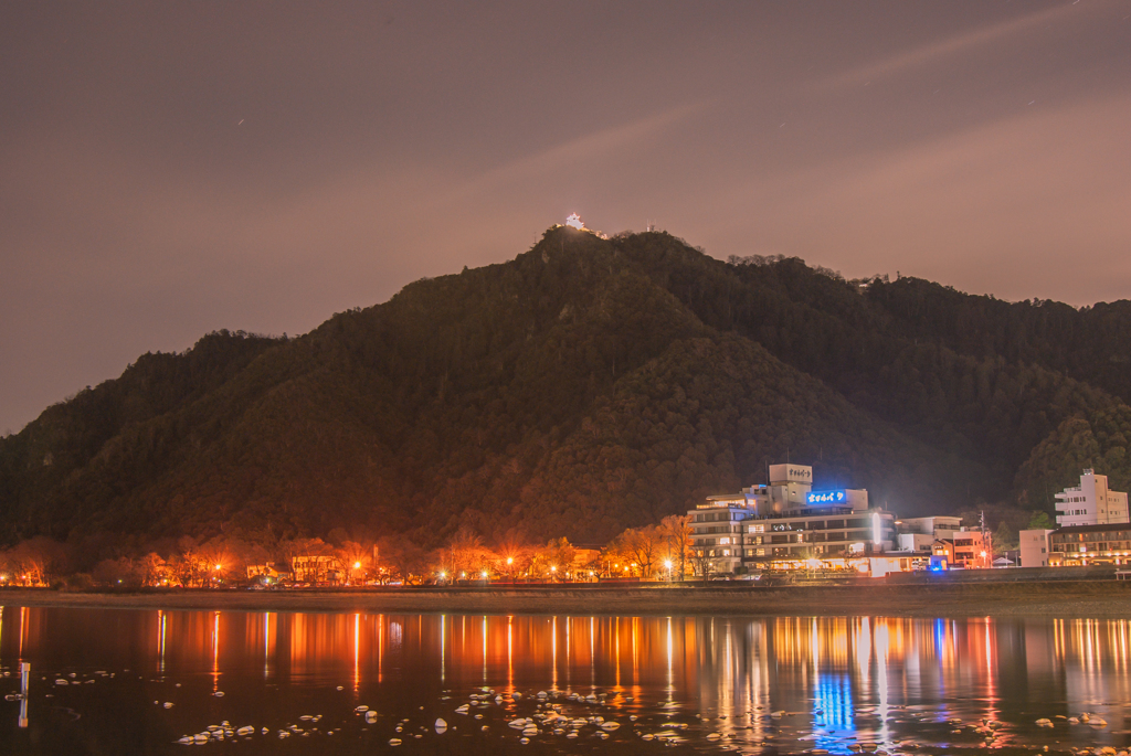 長良川温泉郷の夜景