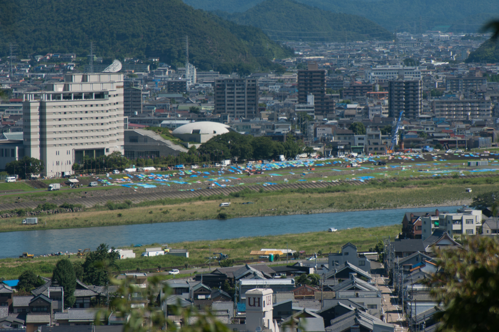 03_権現山から花火会場場所取り合戦の図