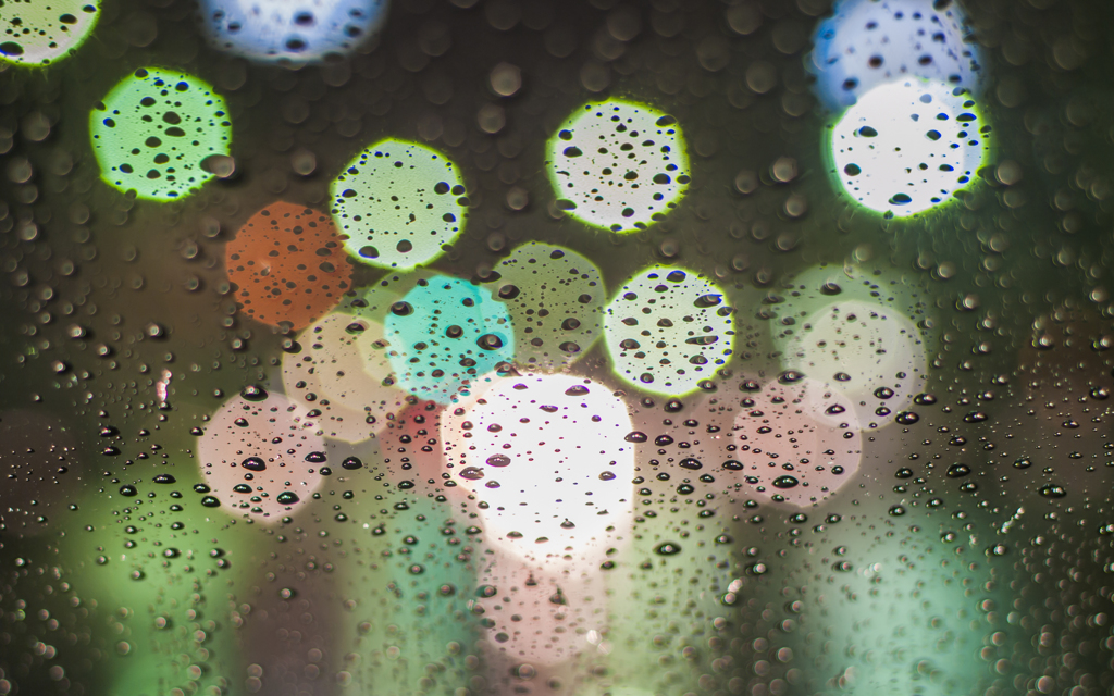 Raindrops and a color pattern