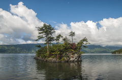 十和田湖恵比寿大黒島