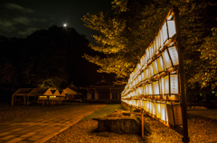 半月の夜（岐阜護国神社）