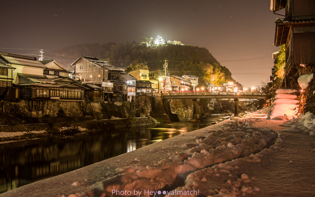 郡上八幡城と吉田川（冬）