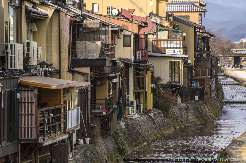 京の河原で
