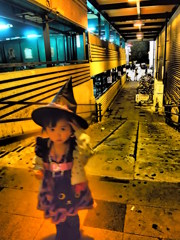 路地裏の魔女