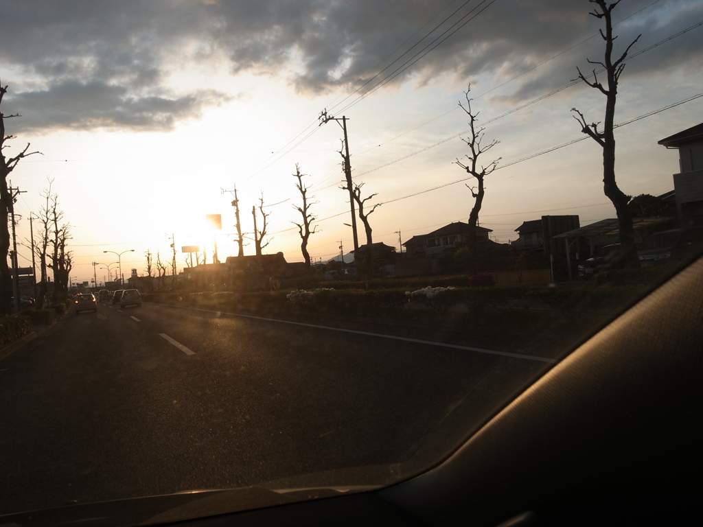 車中の夕日