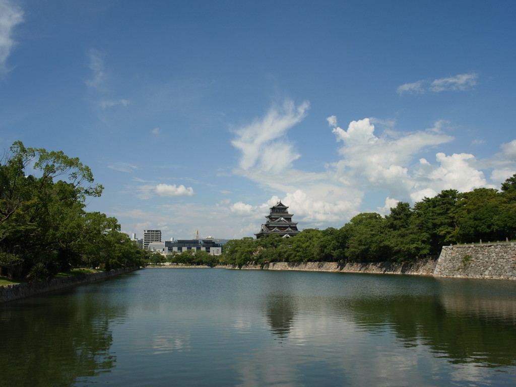 お堀