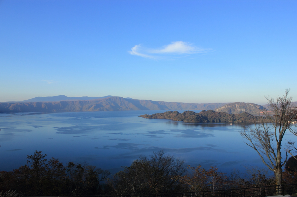 秋の十和田湖