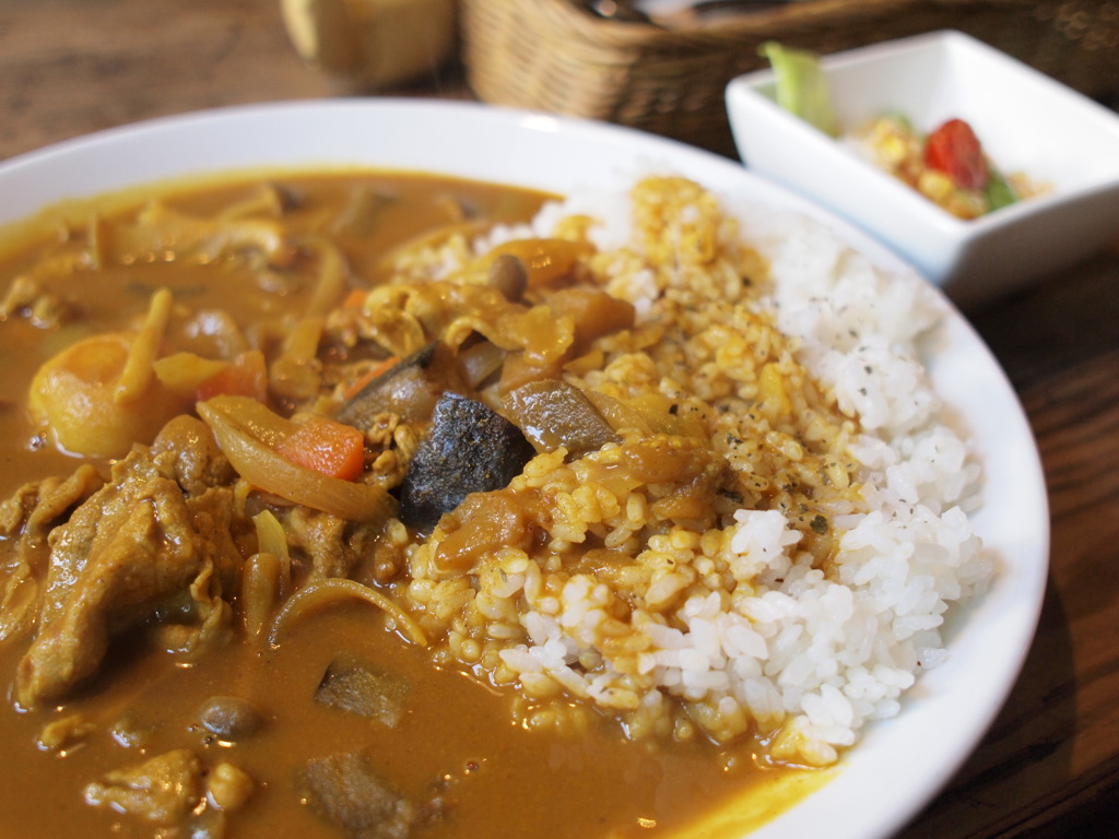 レトロカフェの特製ポークカレー