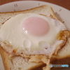 目玉焼きトースト