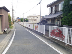 アートな通学路の歩道