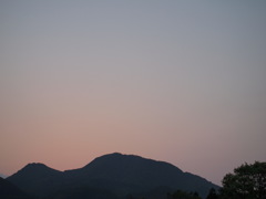 二上山の夕暮れ