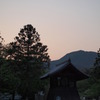 當麻寺と二上山の夕暮れ