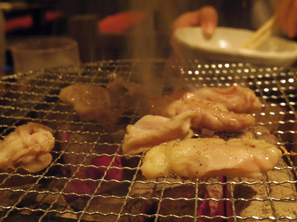 鶏カルビの七輪焼き