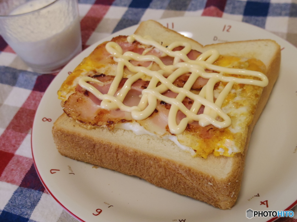 ベーコンチーズエッグトースト