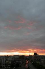 紅い朝の空