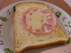 ハムチーズトースト