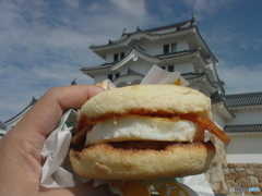 月見マフィンと尼崎城