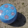 花の陶器の椅子