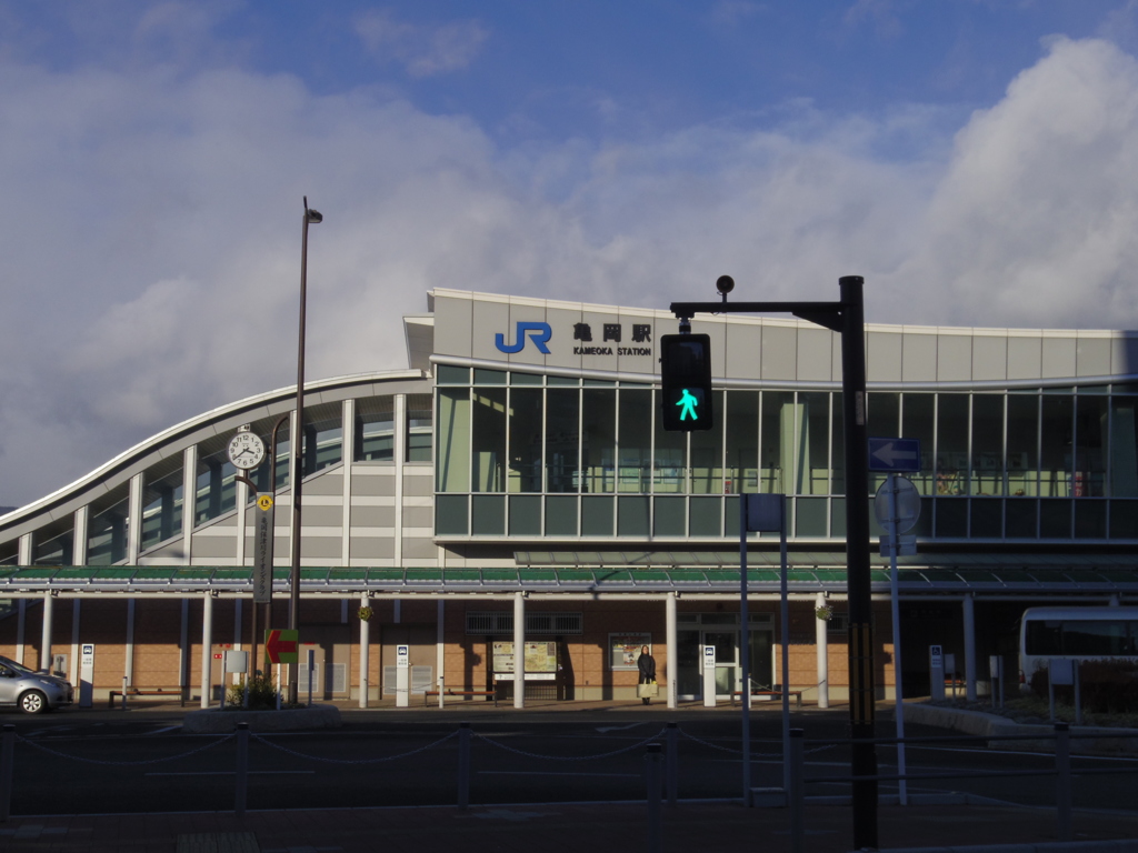 亀岡駅舎