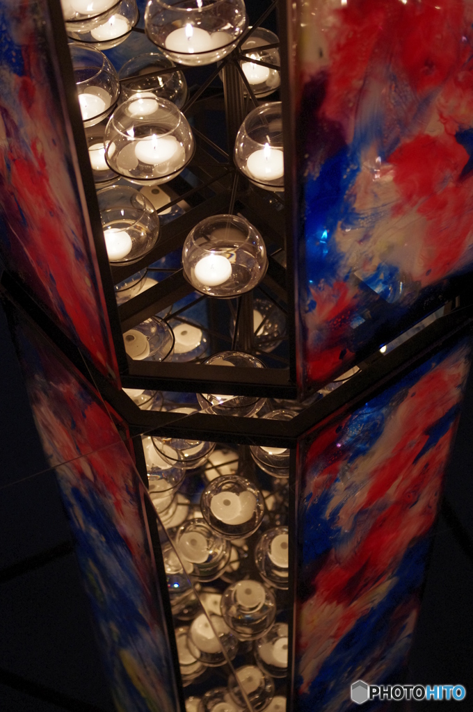 candle mirror world