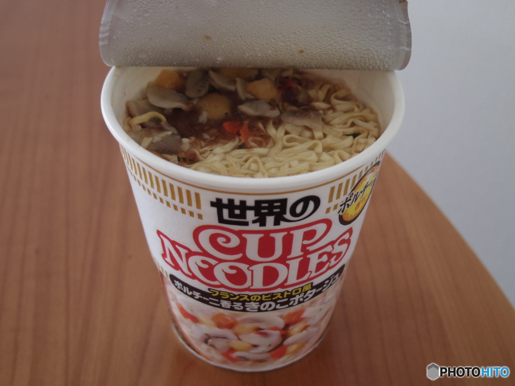 CUP NOODLE