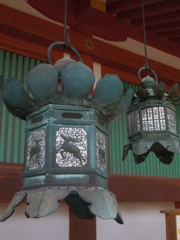 春日大社　鹿の灯篭