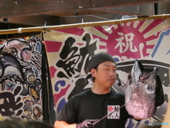 マグロ解体ショー
