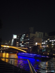 天神橋と青船