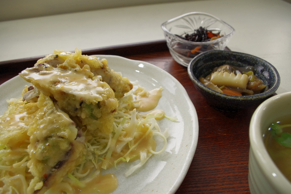 アジとアボカドの茄子包み揚げ