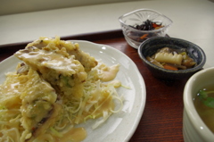 アジとアボカドの茄子包み揚げ