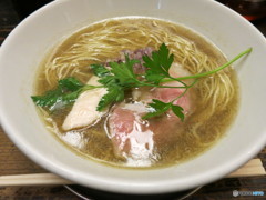 オマール海老のだしのラーメン