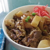 海軍の肉じゃが丼