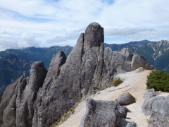 燕岳奇岩
