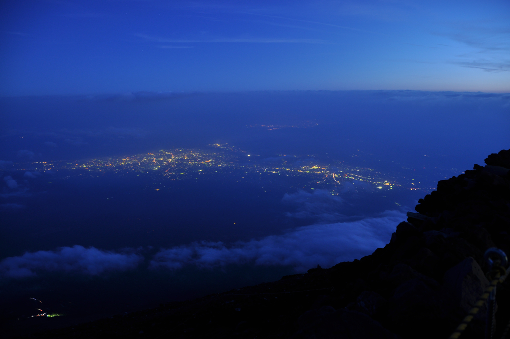 富士より眺める夜景