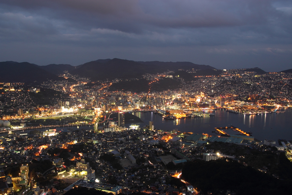 長崎の夜