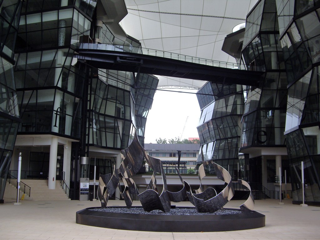 ガラスのオブジェ