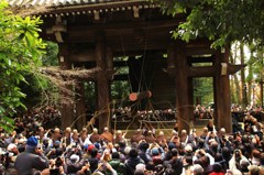 １７人で撞く除夜の鐘