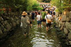 気持ちい～ぃ！足つけ神事