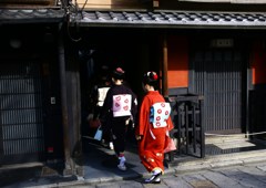 花街暮れの風物詩”事始め”祇園舞妓