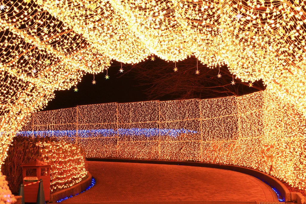 光のトンネル