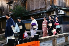 花街暮れの風物詩”事始め”祇園巽橋