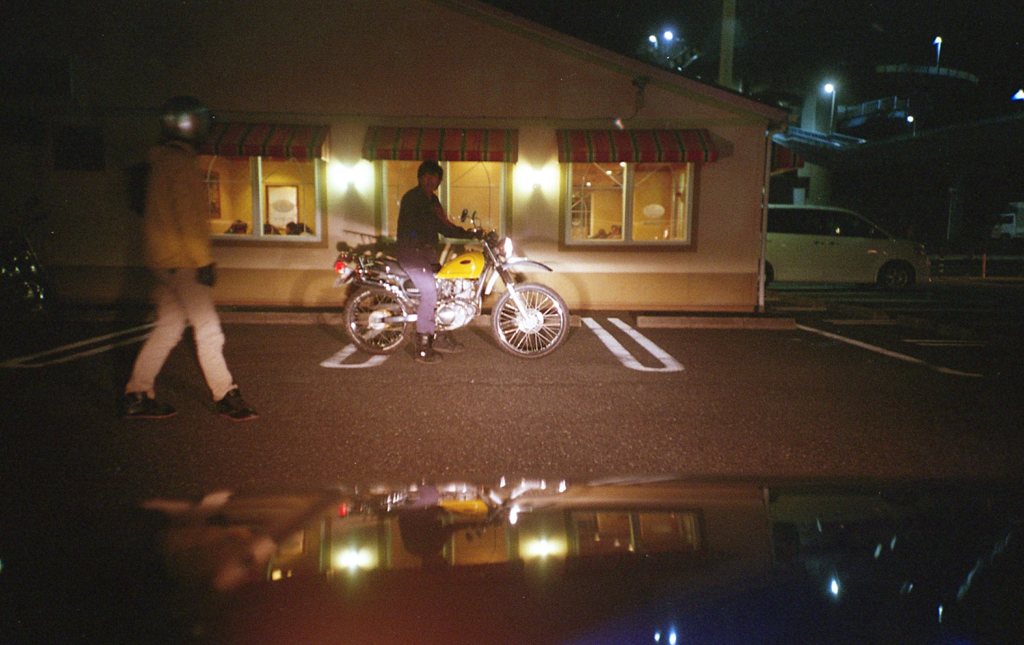 夜のあつまり