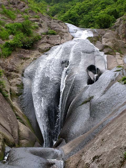 桃洞の滝