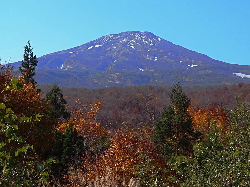 紅葉の鳥海山１