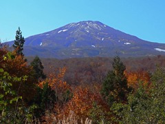 紅葉の鳥海山１