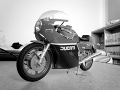 DUCATI MHR