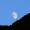 お月さま　山の端