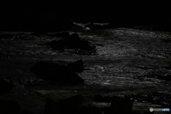 夜の川面　近くの川にて