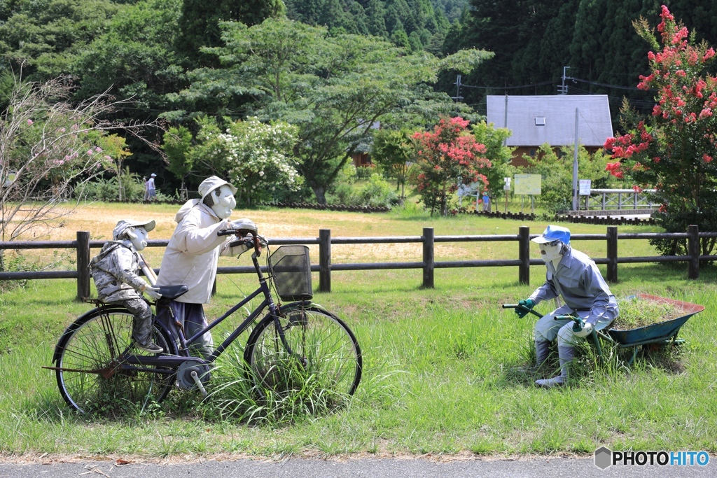今日も暑いねぇ！　奥播磨かかしの里にて